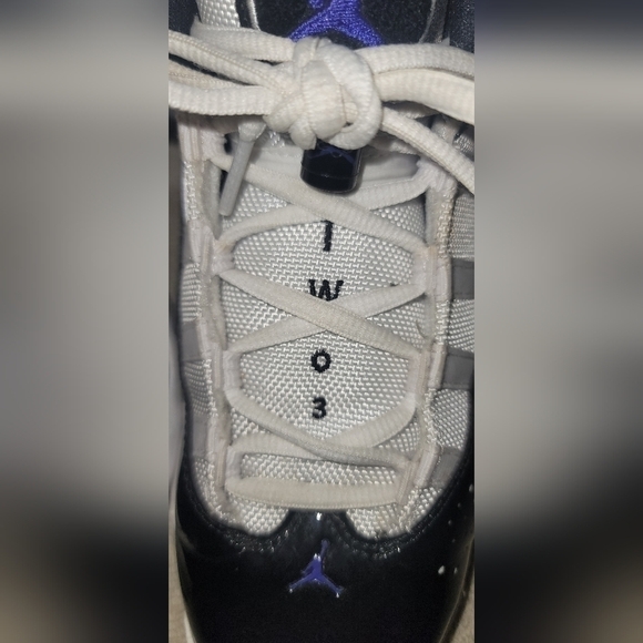 Air Jordan High Tops - Picture 6 of 7